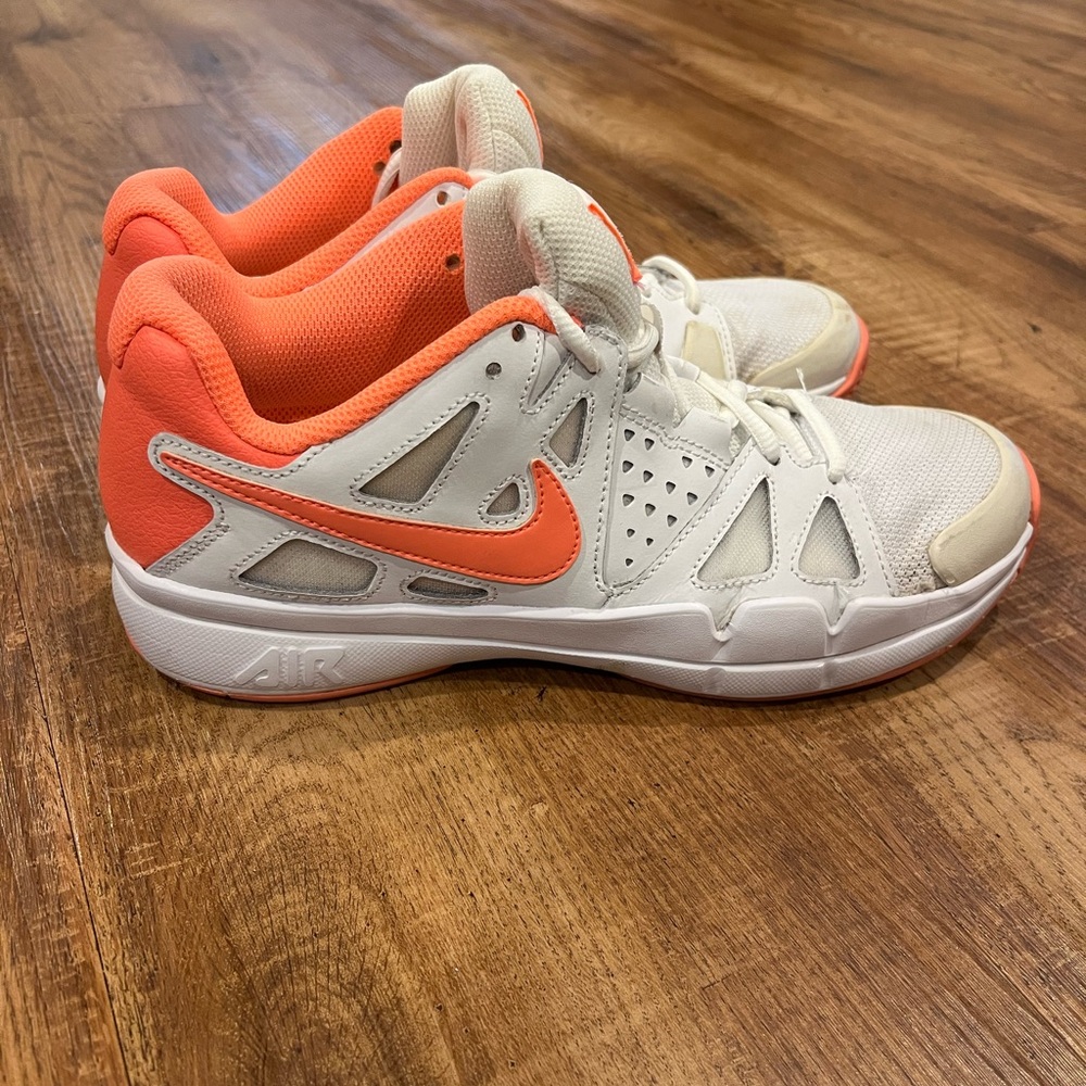 Nike Women's Tennis Sneakers